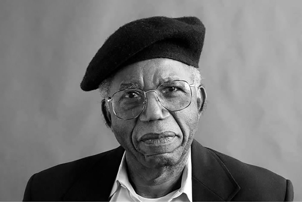 Chinua Achebe Image